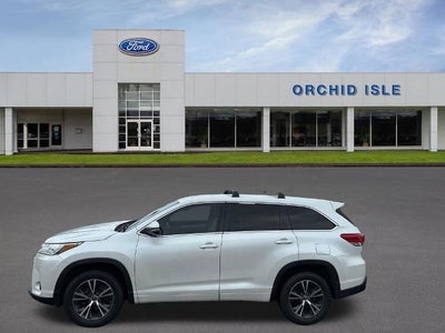 2017 Toyota Highlander LE 4DR SUV (3.5L V6)