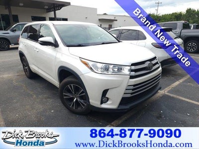 2017 Toyota Highlander LE 4DR SUV (3.5L V6)