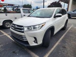 2017 Highlander Thumbnail 3