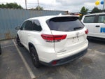 2017 Highlander Thumbnail 4