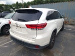 2017 Highlander Thumbnail 6
