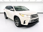 2017 Highlander Thumbnail 3