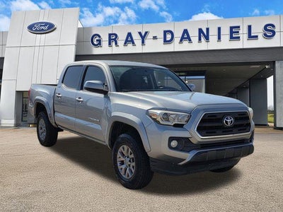 2017 Toyota Tacoma 4X2 TRD Off-Road 4DR Double Cab 5.0 FT SB