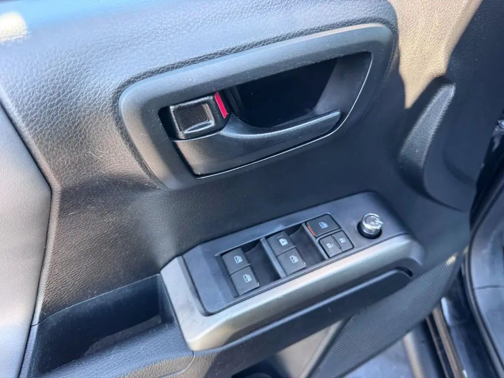 2017 Toyota Tacoma - $23,617