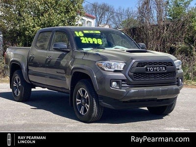 Photo of a 2016 Toyota Tacoma 4X2 TRD Sport 4DR Double Cab 5.0 FT SB for sale