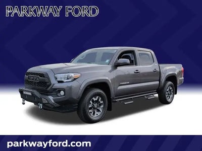 2017 Toyota Tacoma 4X2 TRD Off-Road 4DR Double Cab 5.0 FT SB