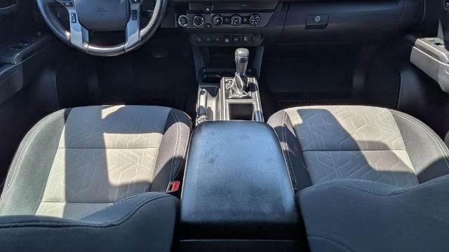 2020 Toyota Tacoma SR V6