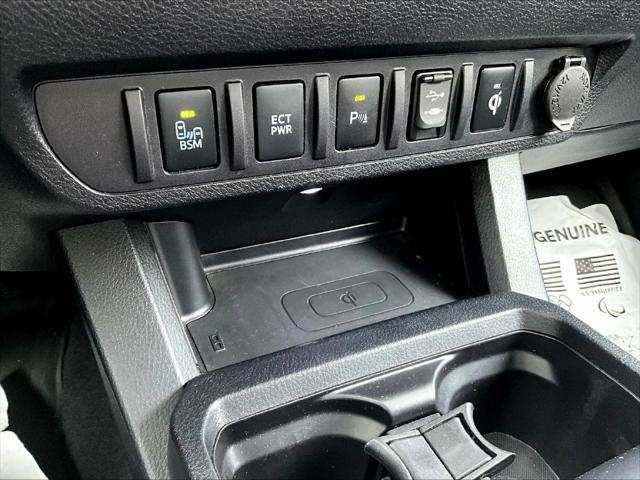 2016 Toyota Tacoma - $31,997