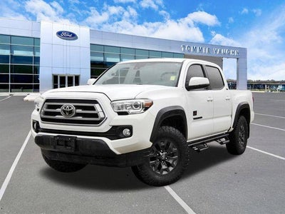 Photo of a 2021 Toyota Tacoma 4X4 TRD Pro 4DR Double Cab 5.0 FT SB 6M for sale