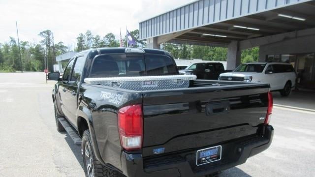 2017 Toyota Tacoma SR V6
