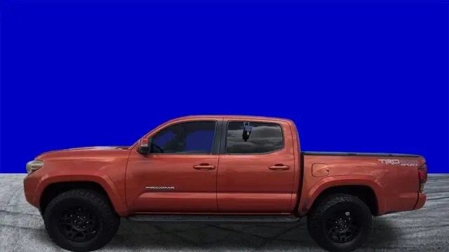 2016 Toyota Tacoma SR V6