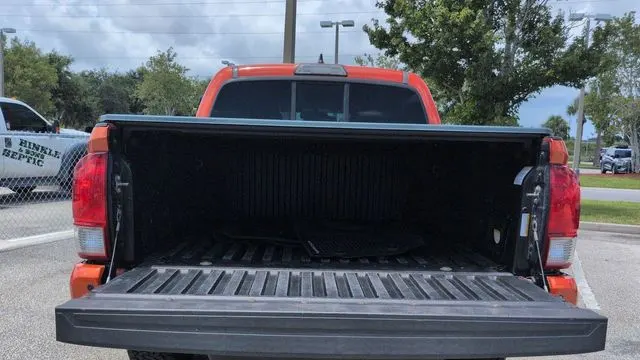 2016 Toyota Tacoma SR V6