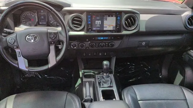 2016 Toyota Tacoma SR V6