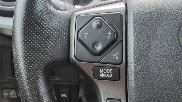 2016 Toyota Tacoma SR V6