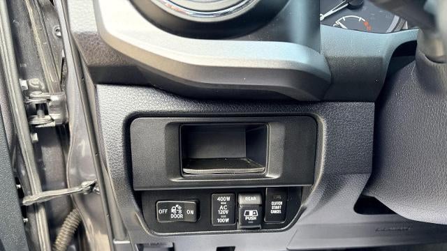 2017 Toyota Tacoma SR V6