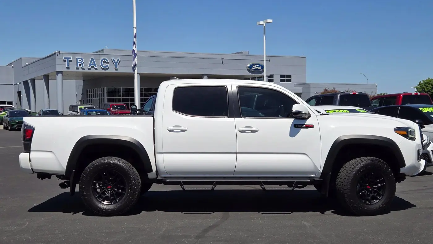 2020 Toyota Tacoma SR V6