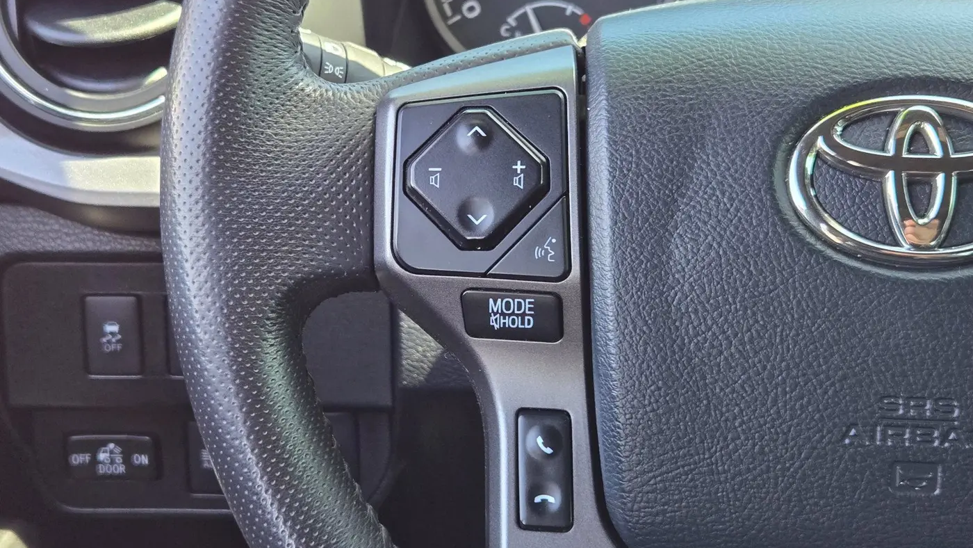 2020 Toyota Tacoma SR V6