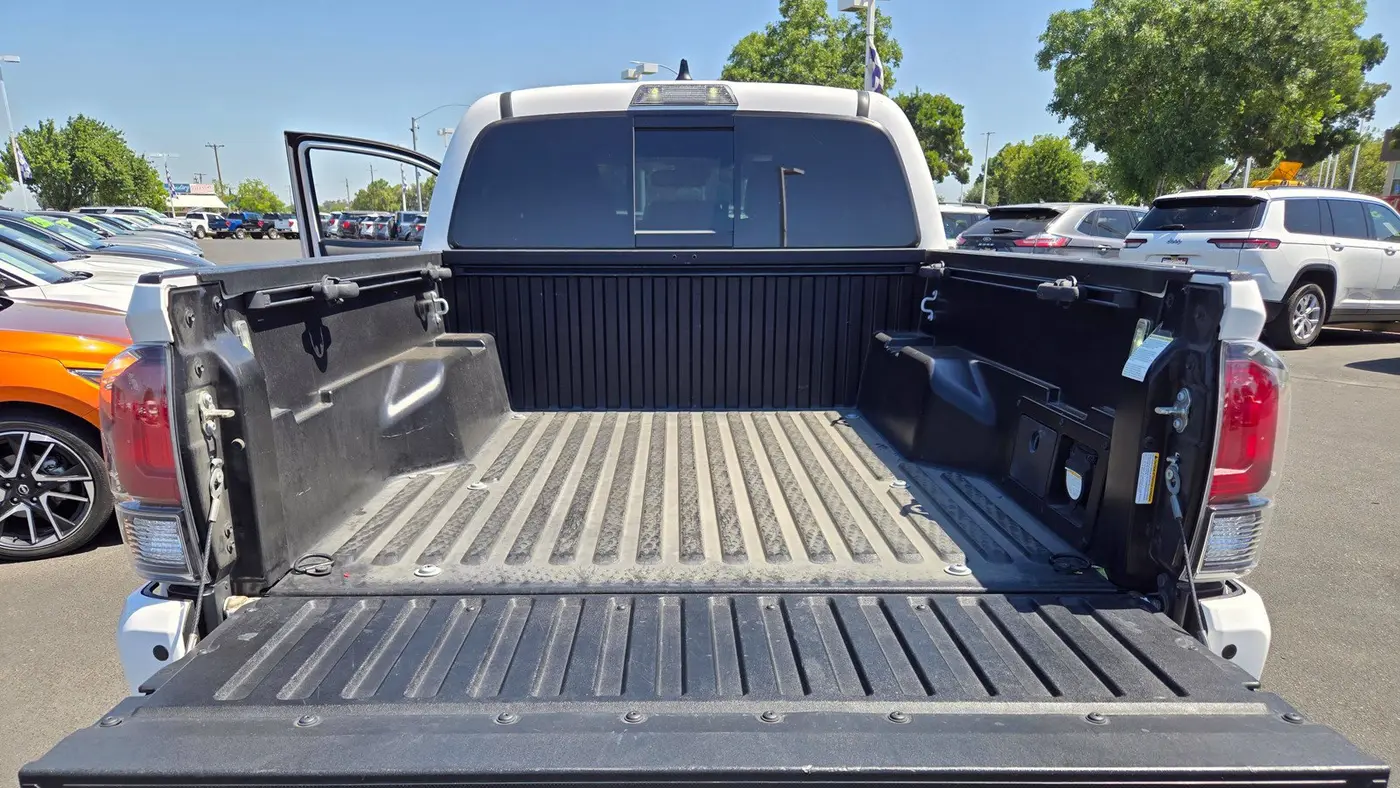 2020 Toyota Tacoma SR V6