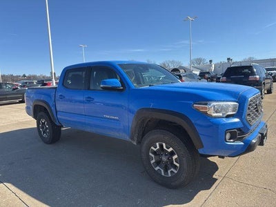 Photo of a 2020 Toyota Tacoma 4X4 TRD Pro 4DR Double Cab 5.0 FT SB 6M for sale