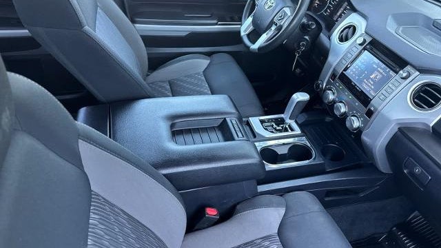 2018 Toyota Tundra SR5