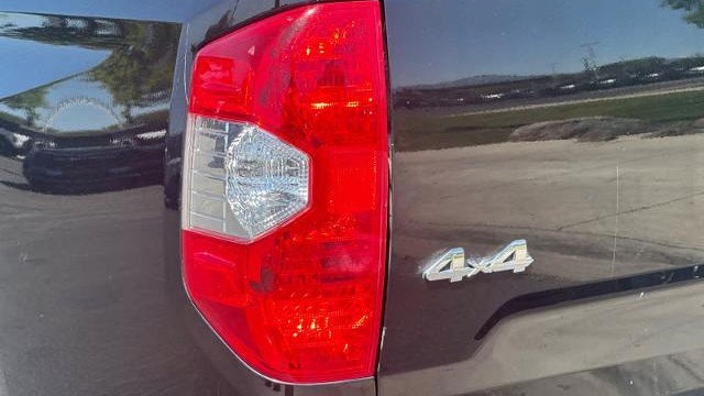 2018 Toyota Tundra SR5