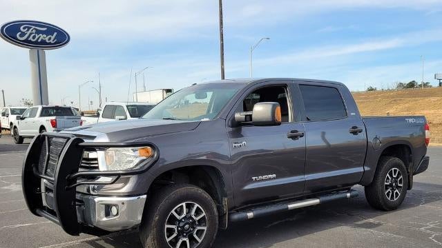 2017 Toyota Tundra SR5
