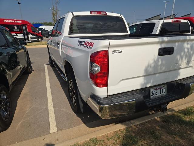 2014 Toyota Tundra SR5 — photo 1 of 12