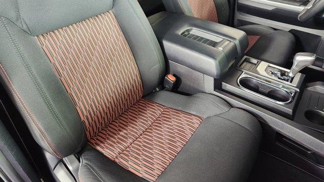 2015 Toyota Tundra SR5