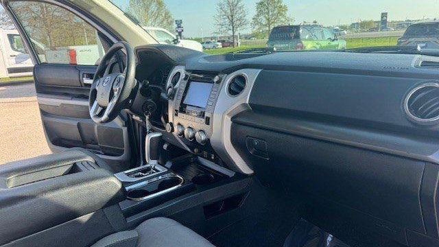 2018 Toyota Tundra SR5