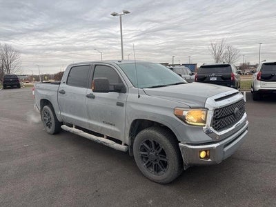 2019 Toyota Tundra 4X4 SR5 4DR Crewmax Cab Pickup SB (5.7L V8 Ffv)