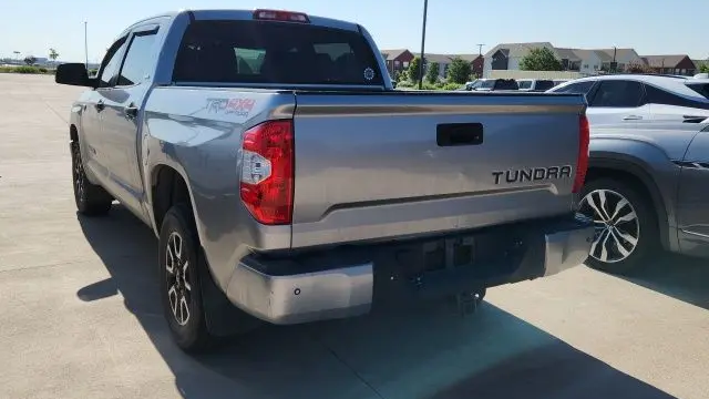 2017 Toyota Tundra SR5