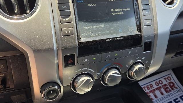 2017 Toyota Tundra SR5