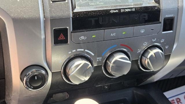 2017 Toyota Tundra SR5