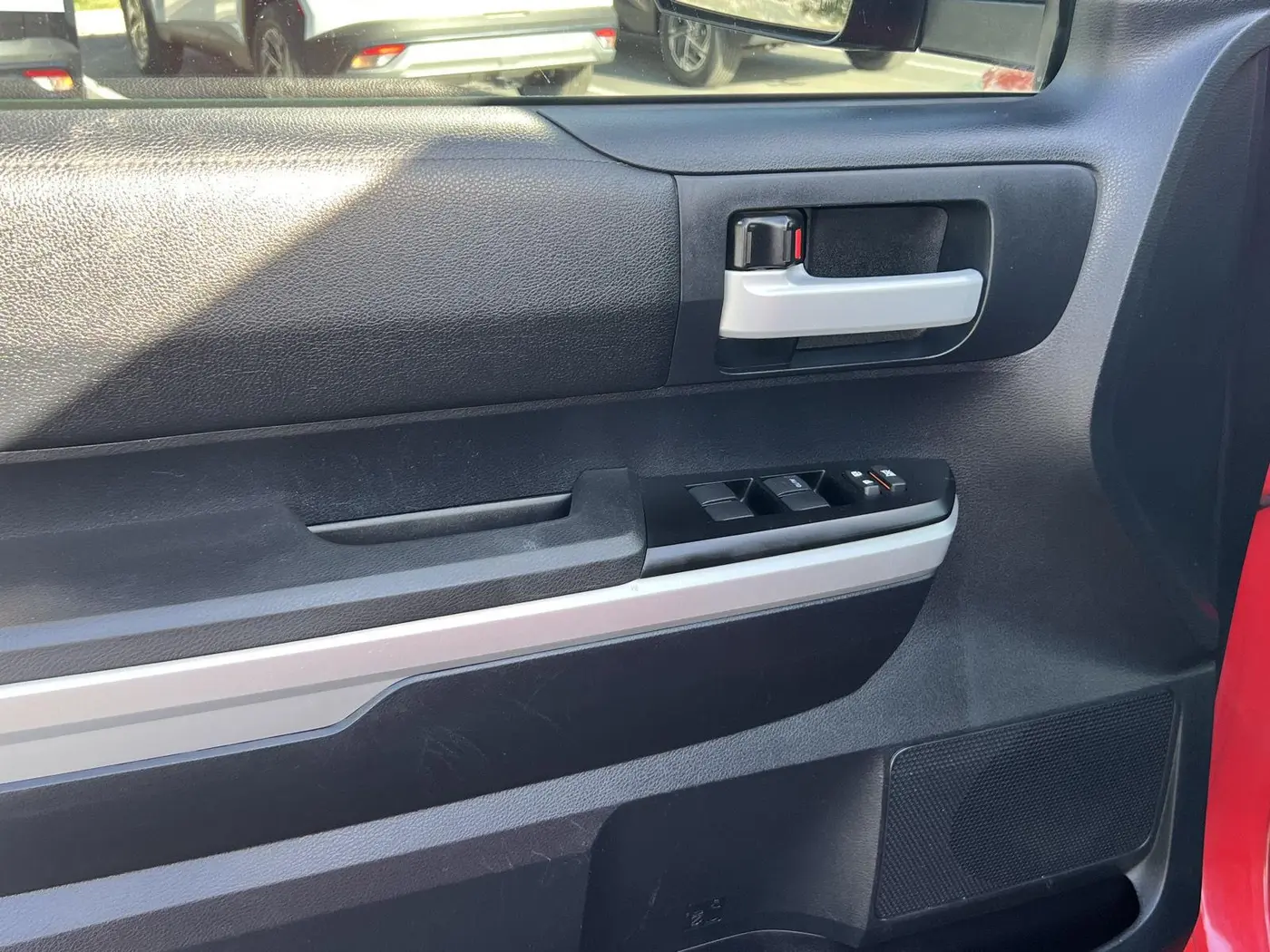 2014 Toyota Tundra - $32,119