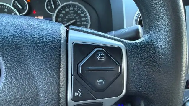 2014 Toyota Tundra SR5