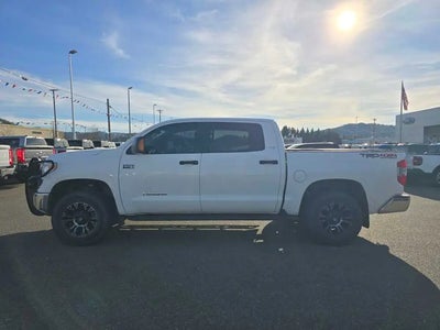 2015 Toyota Tundra 4X4 SR5 4DR Crewmax Cab Pickup SB (5.7L V8)