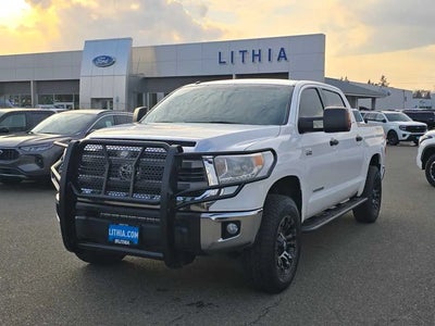 2015 Toyota Tundra 4X4 SR5 4DR Crewmax Cab Pickup SB (5.7L V8)