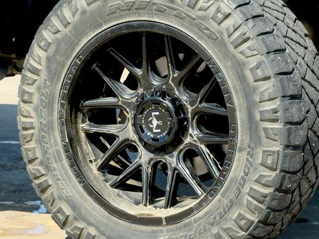 2017 Toyota Tundra - $26,900
