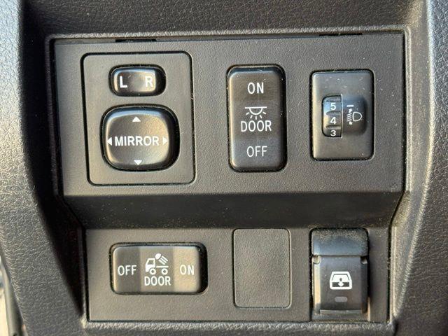 2017 Toyota Tundra - $26,900