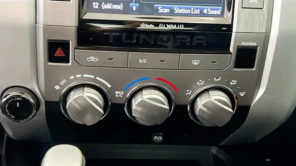 2017 Toyota Tundra SR5