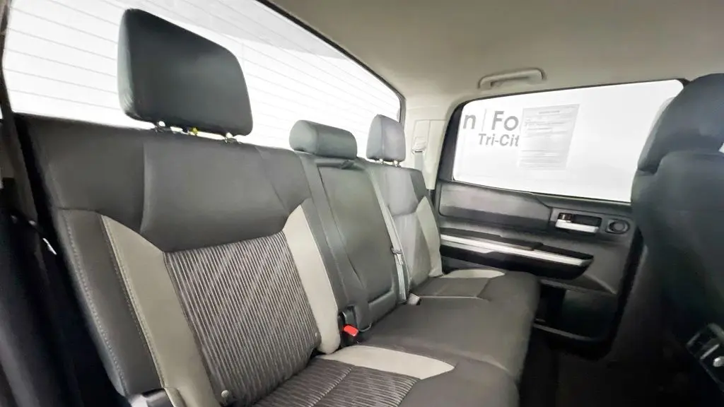 2017 Toyota Tundra SR5