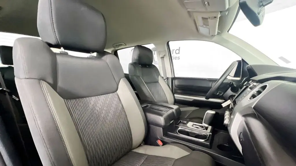 2017 Toyota Tundra SR5