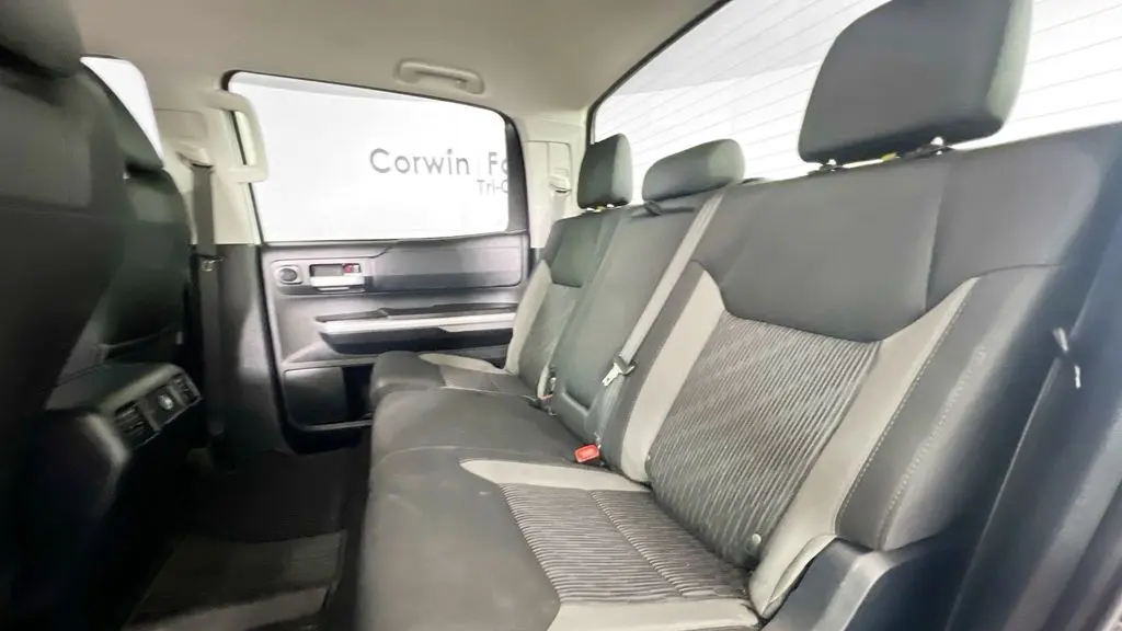 2017 Toyota Tundra SR5