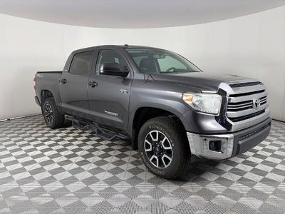 2017 Toyota Tundra 4X4 SR5 4DR Crewmax Cab Pickup SB (5.7L V8)