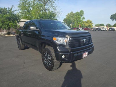 2017 Toyota Tundra 4X4 SR5 4DR Crewmax Cab Pickup SB (5.7L V8)
