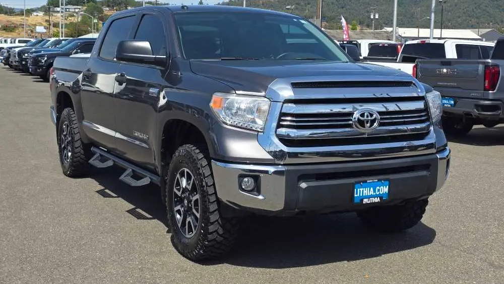 2017 Toyota Tundra SR5