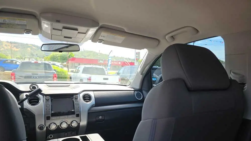 2017 Toyota Tundra SR5