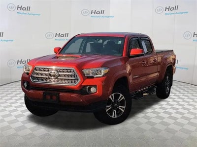 Photo of a 2017 Toyota Tacoma 4X4 TRD Off-Road 4DR Double Cab 6.1 FT LB for sale