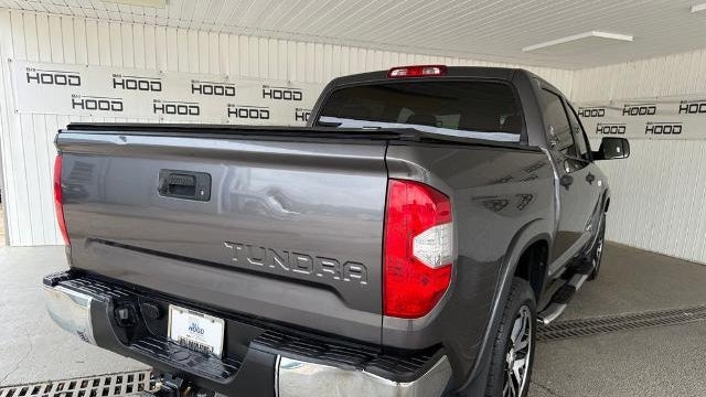 2017 Toyota Tundra SR5