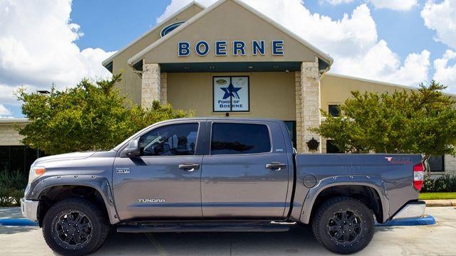 2015 Toyota Tundra SR5